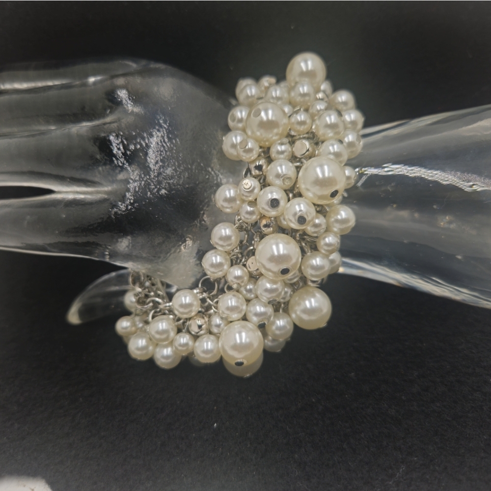 Vintage Aura Faux Cluster Pearl Rhinestone Silver Tone Link Bracelet - Picture 6 of 16